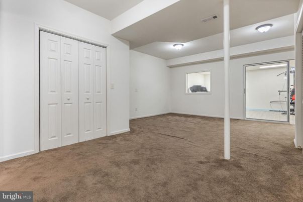 Empty room, Fitness Equipment, Interior
