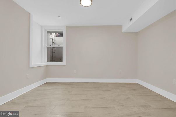 Empty room, Interior, Marble, Recessed Lighting