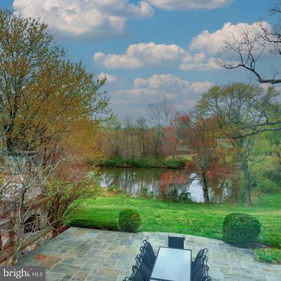 Backyard, Exterior, Water