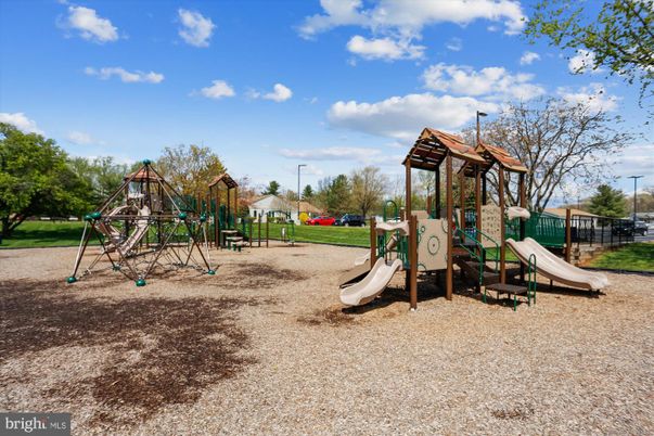 Backyard, Exterior, Playground