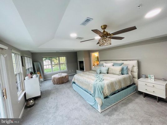 Bedroom, Interior, Recessed Lighting