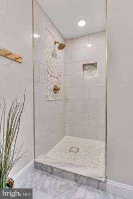 Bathroom, Interior, Marble, Recessed Lighting