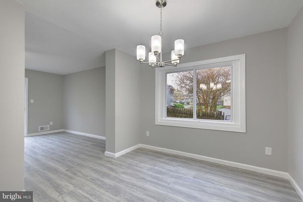 Chandelier, Empty room, Interior, Wood Texture Flooring