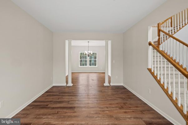 Chandelier, Empty room, Interior, Wood Texture Flooring
