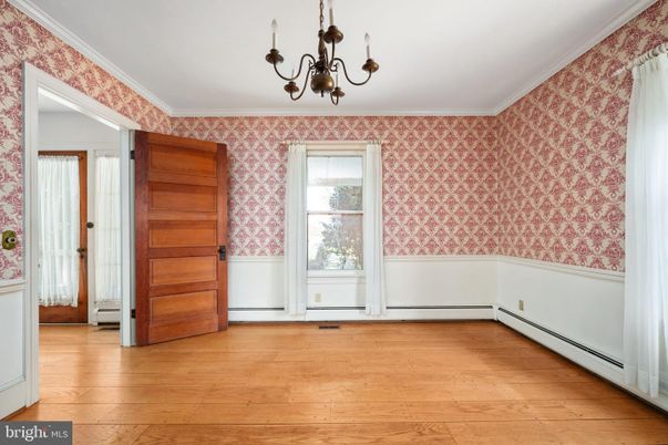 Chandelier, Empty room, Interior, Wood Texture Flooring