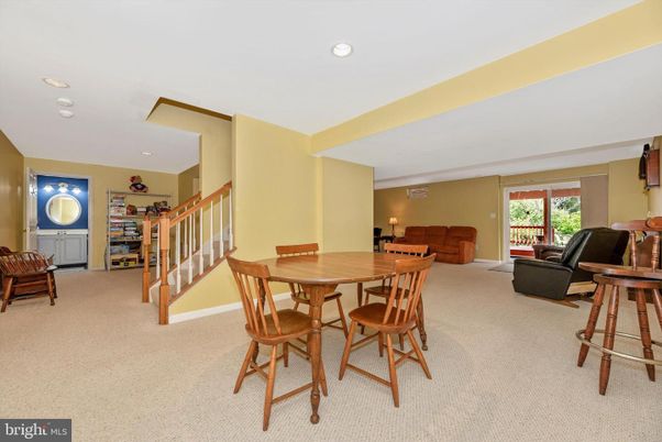 Dining room, Interior, Recessed Lighting