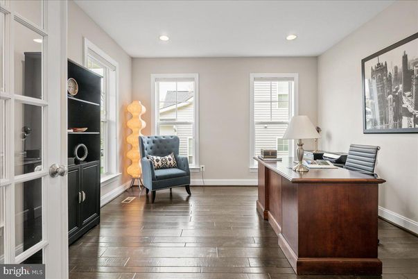 Home Office, Interior, Recessed Lighting, Wood Texture Flooring