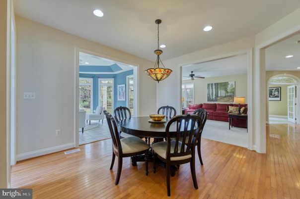 Dining room, Interior, Living room, Pendant Lights, Recessed Lighting, Wood Texture Flooring
