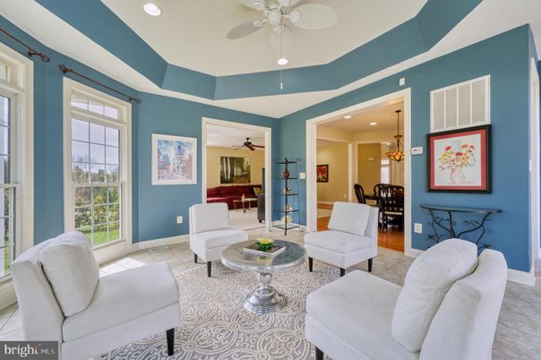 Dining room, Interior, Living room, Pendant Lights, Recessed Lighting