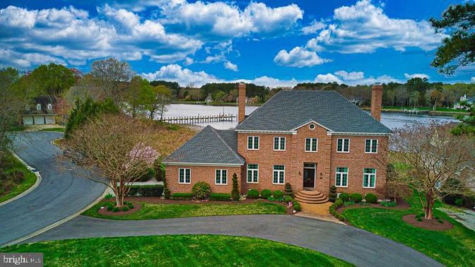 Exterior, Facade, Brick Facade, French Provincial