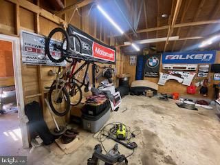 Garage, Interior, Wooden Walls