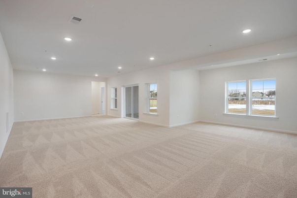 Empty room, Interior, Recessed Lighting
