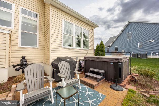 Exterior, Hot Tub