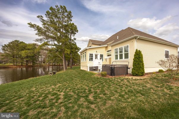 Backyard, Exterior, Hot Tub, Lake