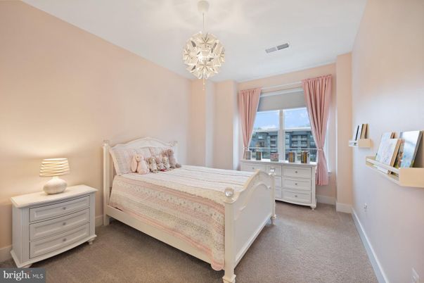 Bedroom, Interior, Pendant Lights