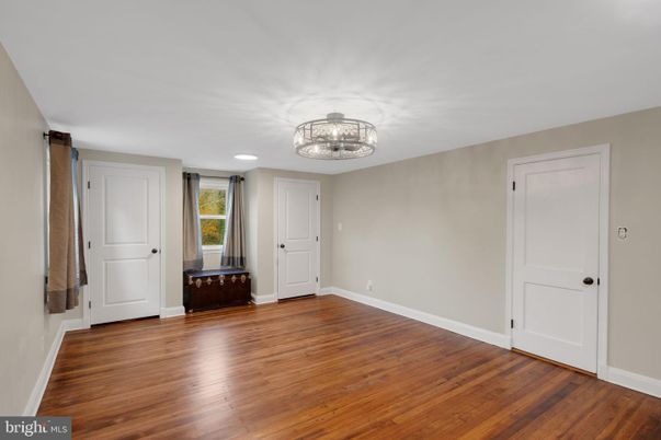 Chandelier, Empty room, Interior, Recessed Lighting, Wood Texture Flooring
