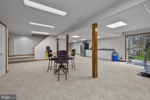 Dining room, Interior, Recessed Lighting