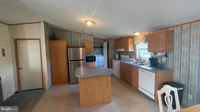Interior, Kitchen, Stainless Steel Appliances