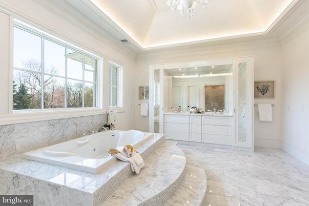 Bathroom, Interior, Marble, Recessed Lighting