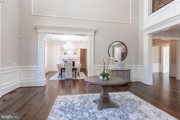Chandelier, Dining room, Interior, Recessed Lighting, Wood Texture Flooring