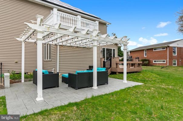 Backyard, Exterior, Hot Tub
