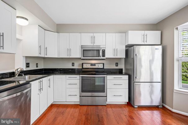 Interior, Kitchen, Stainless Steel Appliances, Wood Texture Flooring