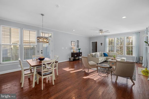 Dining room, Interior, Living room, Pendant Lights, Recessed Lighting, Wood Texture Flooring