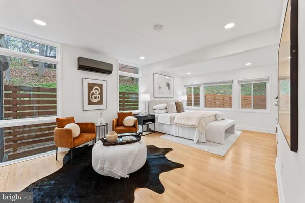 Bedroom, Interior, Living room, Recessed Lighting, Wood Texture Flooring