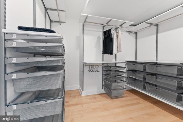 Interior, Walk-in Closets, Wood Texture Flooring