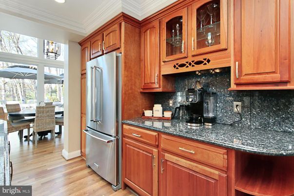Dining room, Interior, Kitchen, Recessed Lighting, Stainless Steel Appliances, Wood Texture Flooring