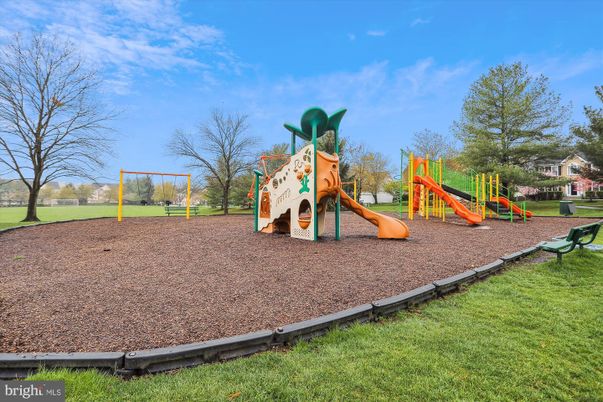 Backyard, Exterior, Playground