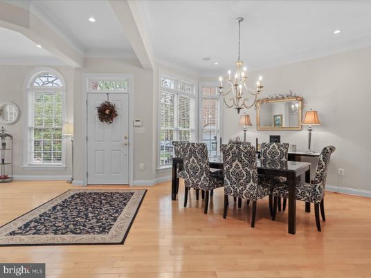 Chandelier, Dining room, Interior, Recessed Lighting, Wood Texture Flooring