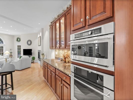 Interior, Kitchen, Living room, Recessed Lighting, Stainless Steel Appliances, Wood Texture Flooring