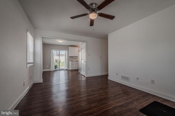 Empty room, Interior, Kitchen, Wood Texture Flooring