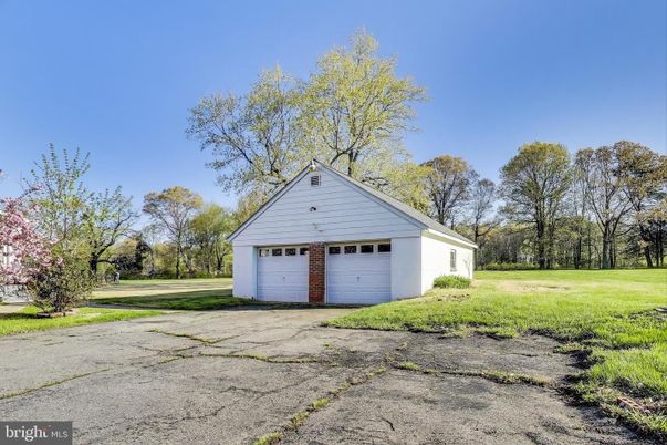 Backyard, Detached Garage, Exterior