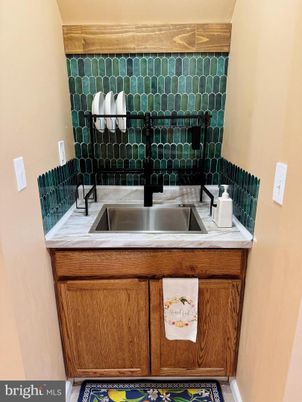 Interior, Kitchen, Tile Countertops