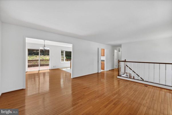 Chandelier, Empty room, Interior, Wood Texture Flooring