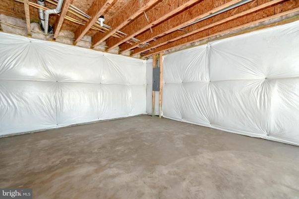 Garage, Interior, Wooden Beams, Wooden Ceilings