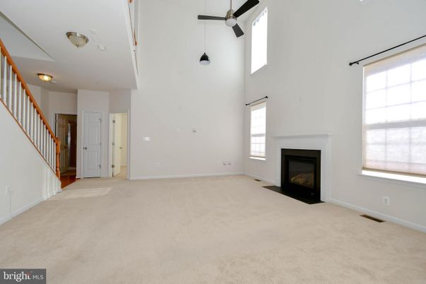 Empty room, Fireplace, Interior