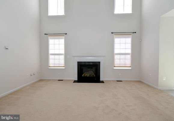 Empty room, Fireplace, Interior