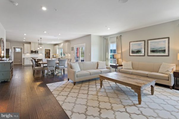 Dining room, Interior, Kitchen, Living room, Pendant Lights, Recessed Lighting, Stainless Steel Appliances, Wood Texture Flooring