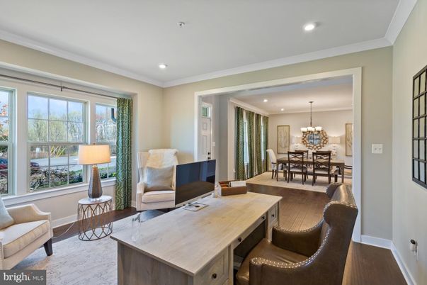 Chandelier, Dining room, Interior, Living room, Recessed Lighting, Wood Texture Flooring