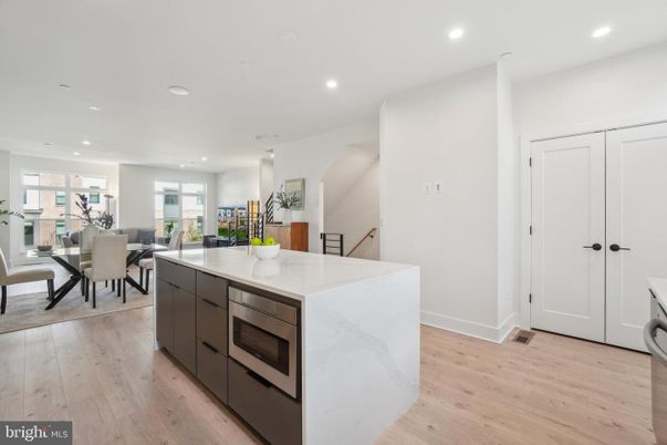 Dining room, Interior, Kitchen, Recessed Lighting, Wood Texture Flooring