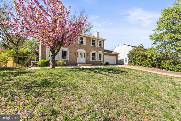 Attached, Backyard, Exterior, Facade, Brick Facade, Georgian
