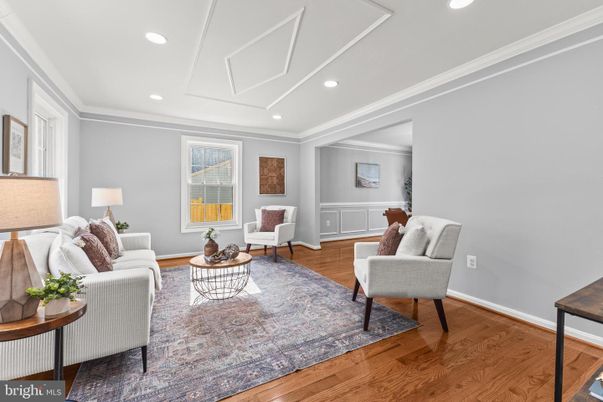 Interior, Living room, Recessed Lighting, Wood Texture Flooring