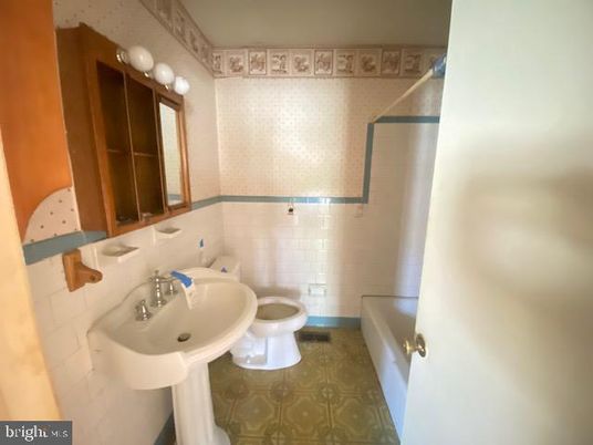 Bathroom, Interior