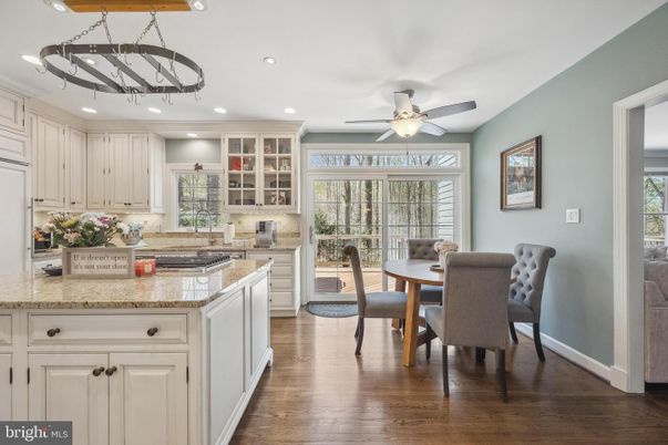Dining room, Interior, Kitchen, Recessed Lighting, Wood Texture Flooring