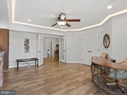 Home Office, Interior, Recessed Lighting, Wood Texture Flooring