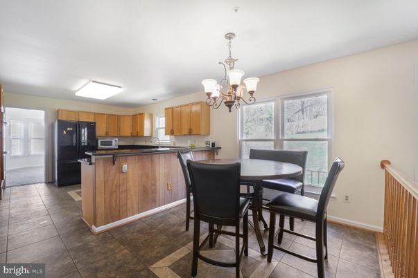 Chandelier, Dining room, Interior, Kitchen