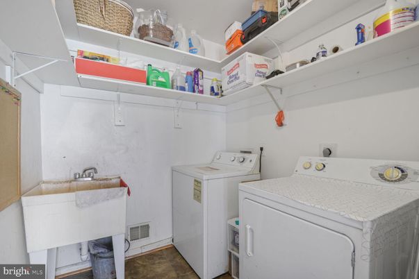 Interior, Washer